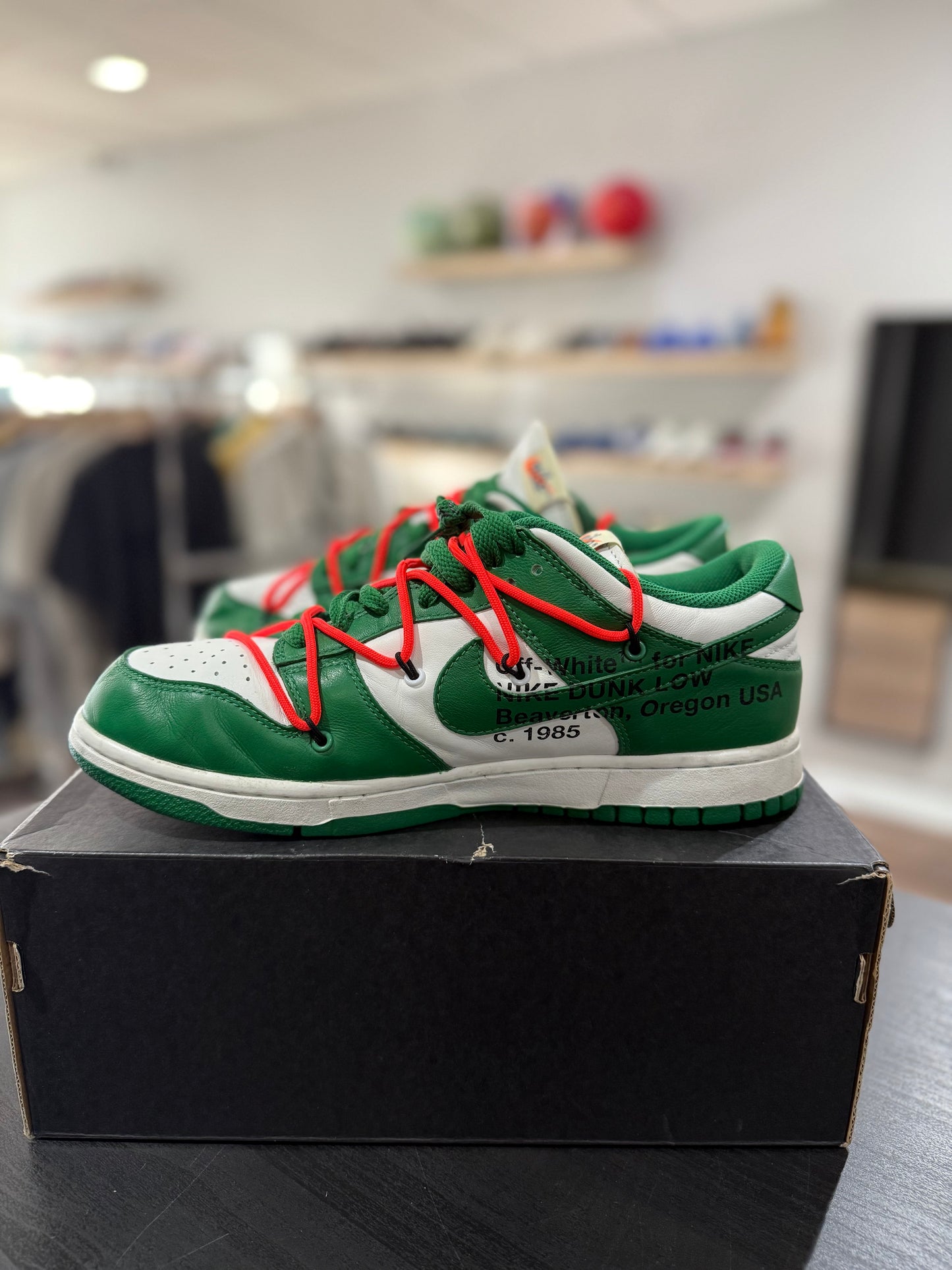 Dunk Low Off-White Pine Green