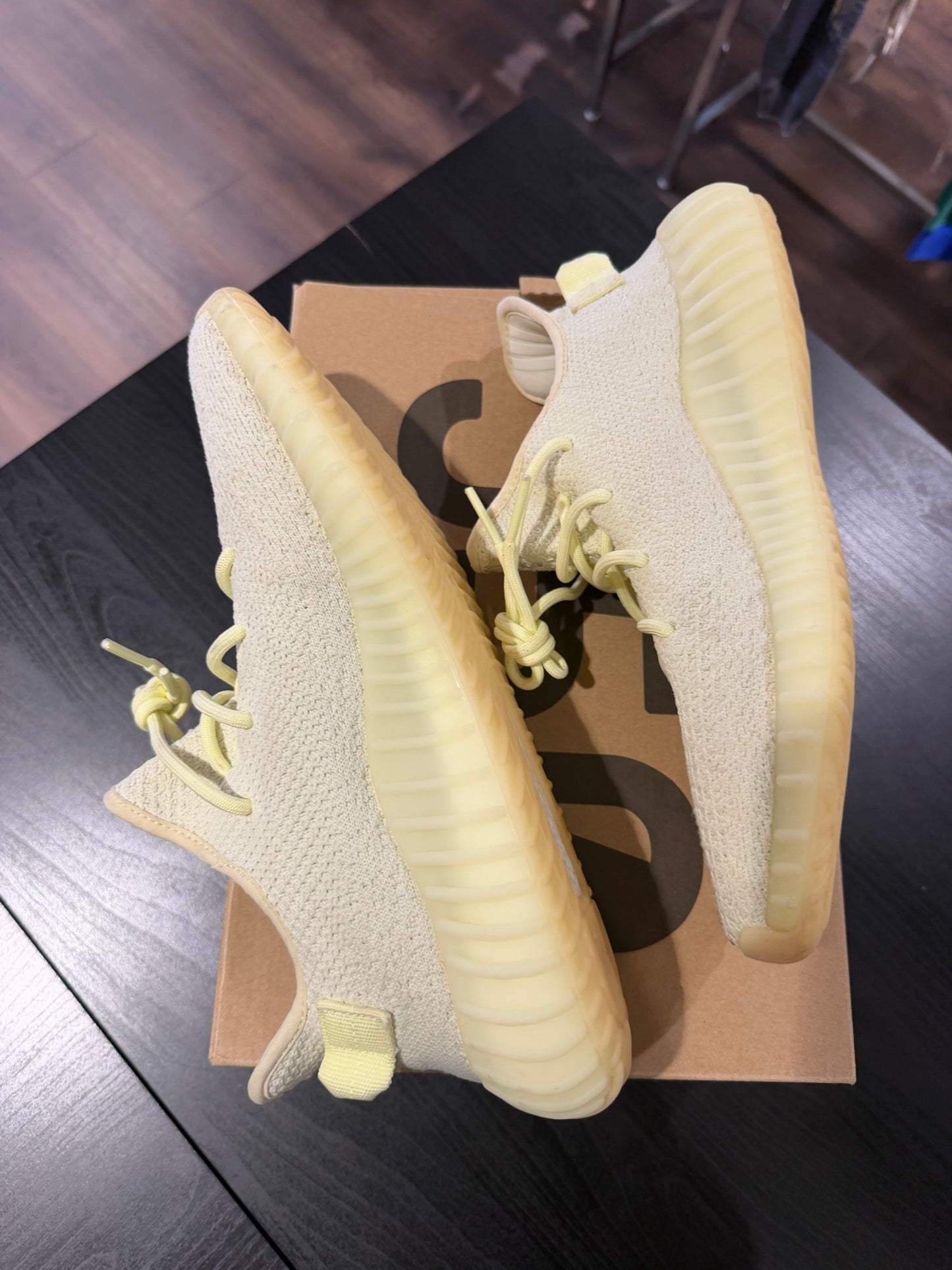 Yeezy 350 v2 Butter