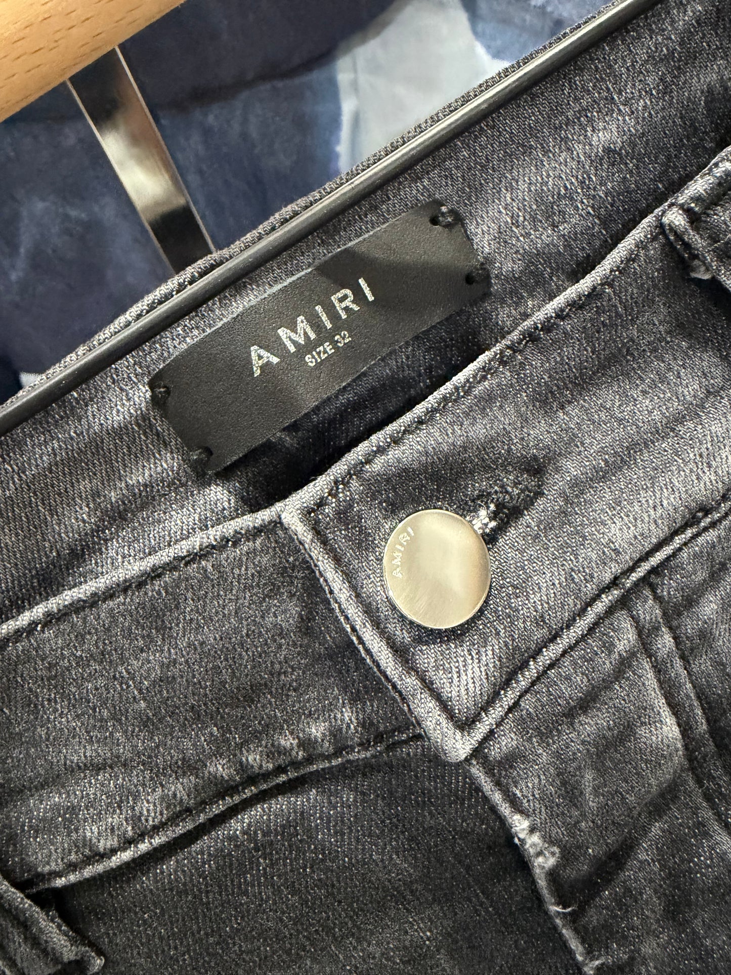 Amiri Jeans Distressed Gray