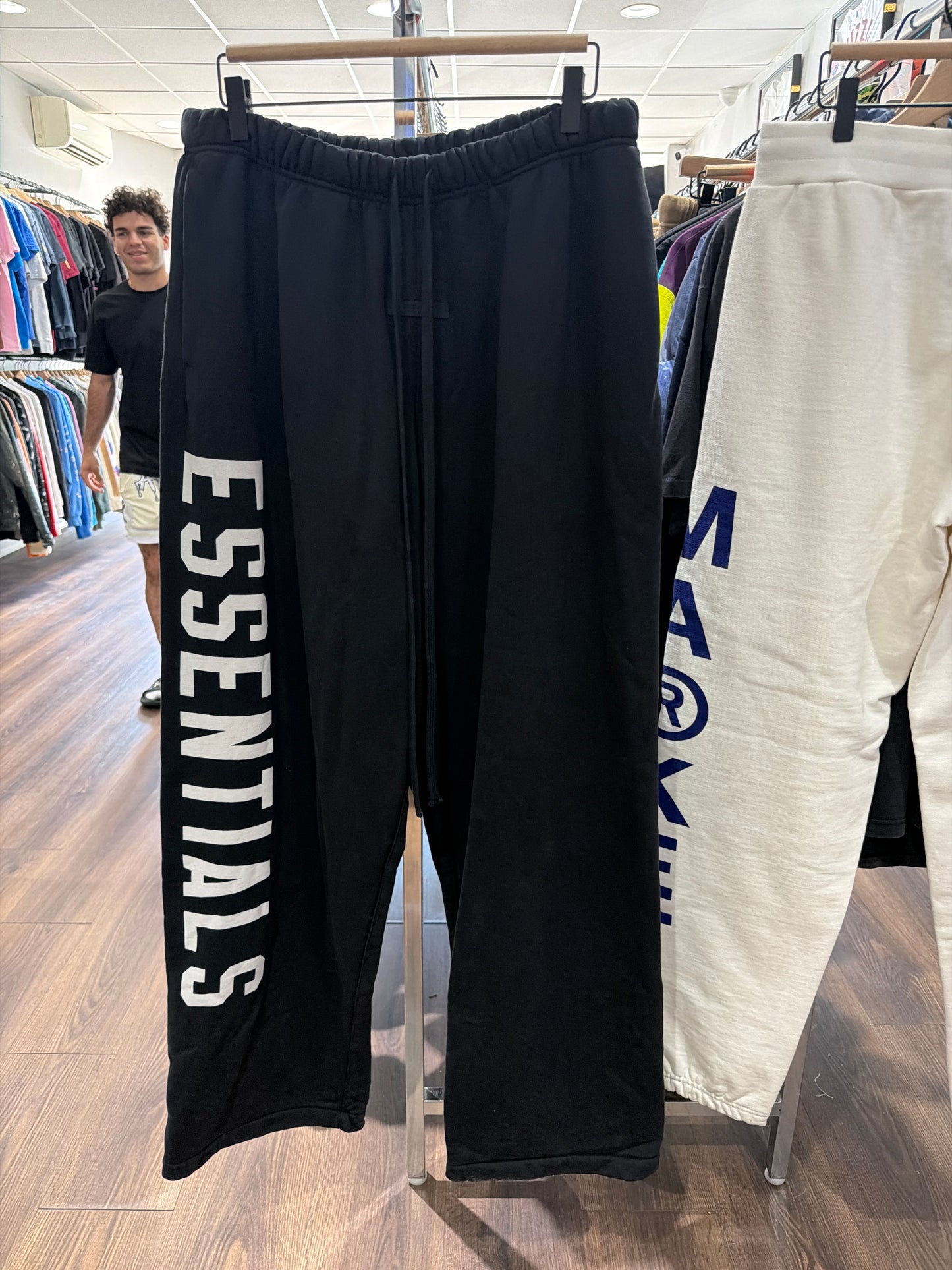 Essentials Wide Sweatpant Black