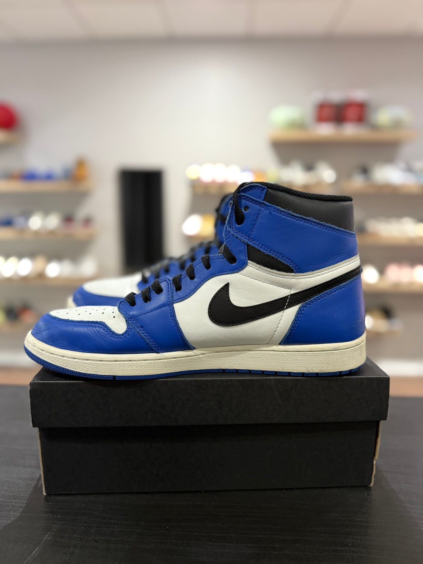 Game Royal Jordan 1 High (Used)