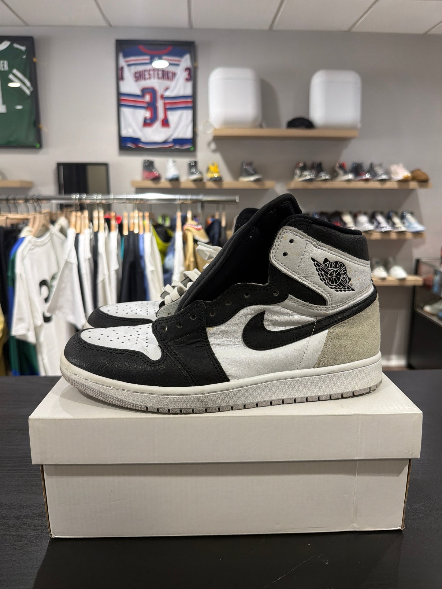Jordan 1 Bleached Coral