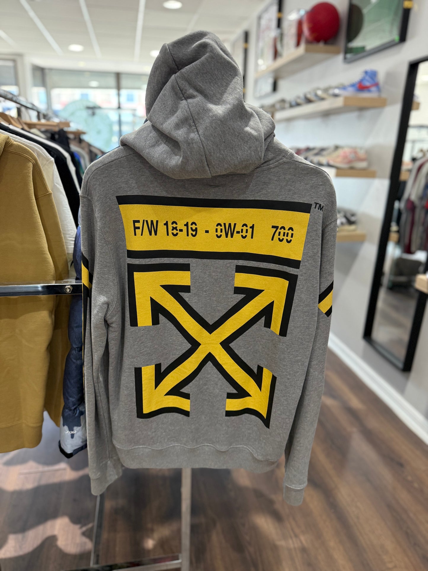 Off-White c/o Virgil Abloh FW18 Arrows Hoodie Grey
