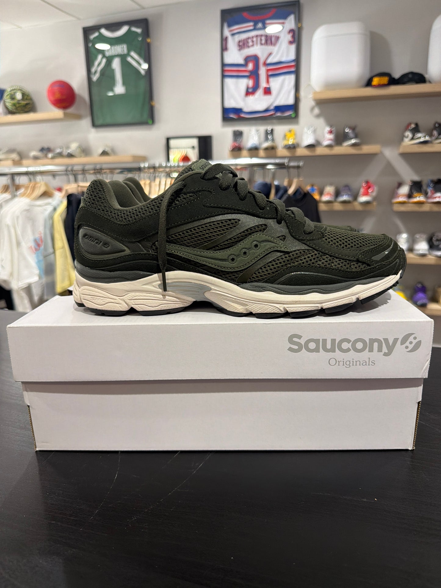 Saucony Omni 9 Forest Green