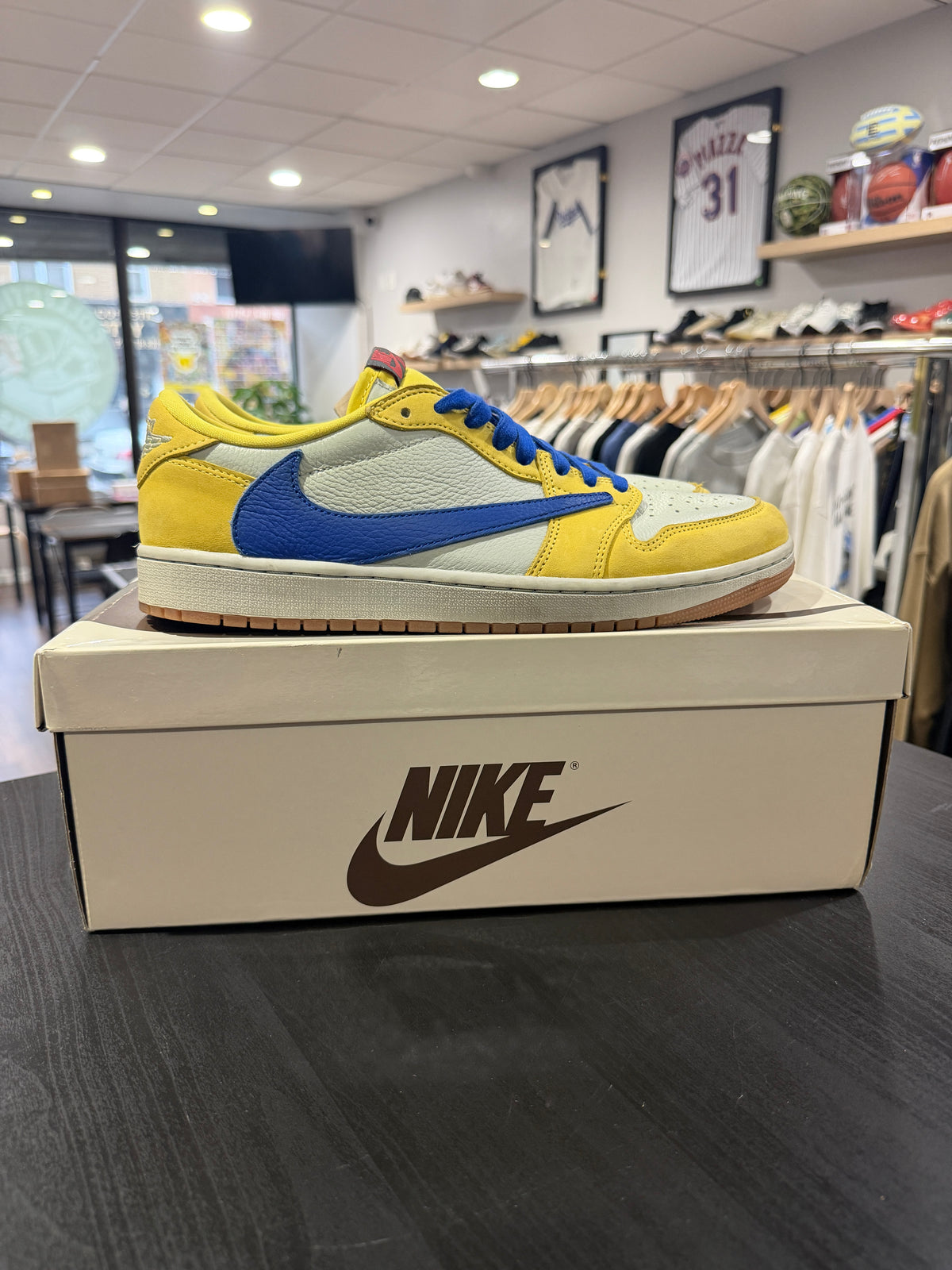 Travis Scott Jordan 1 Canary Yellow