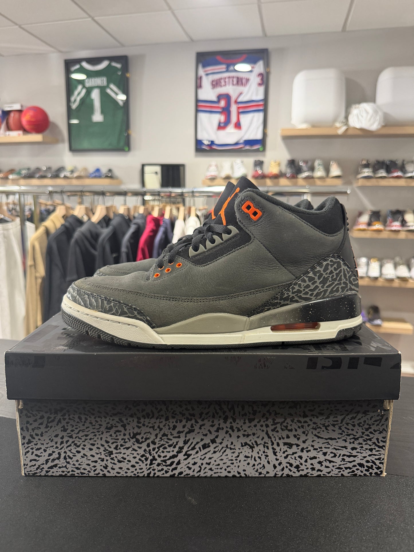 Jordan 3 Retro Fear