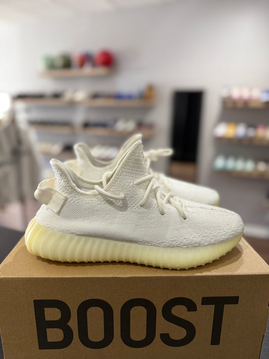 Cream Yeezy Boost 350 V2 (Used)