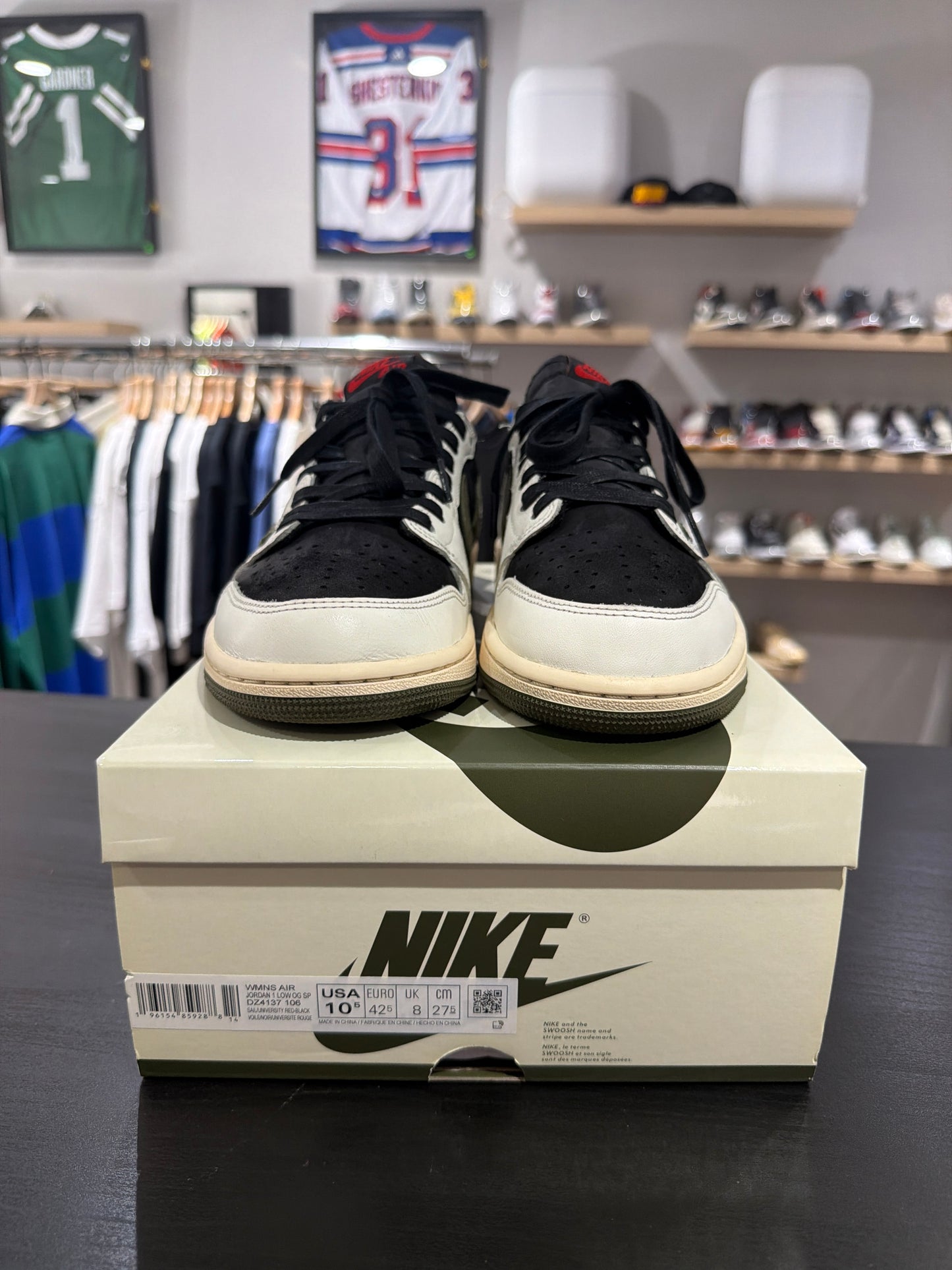 Jordan 1 Low Travis Scott Olive WMNS