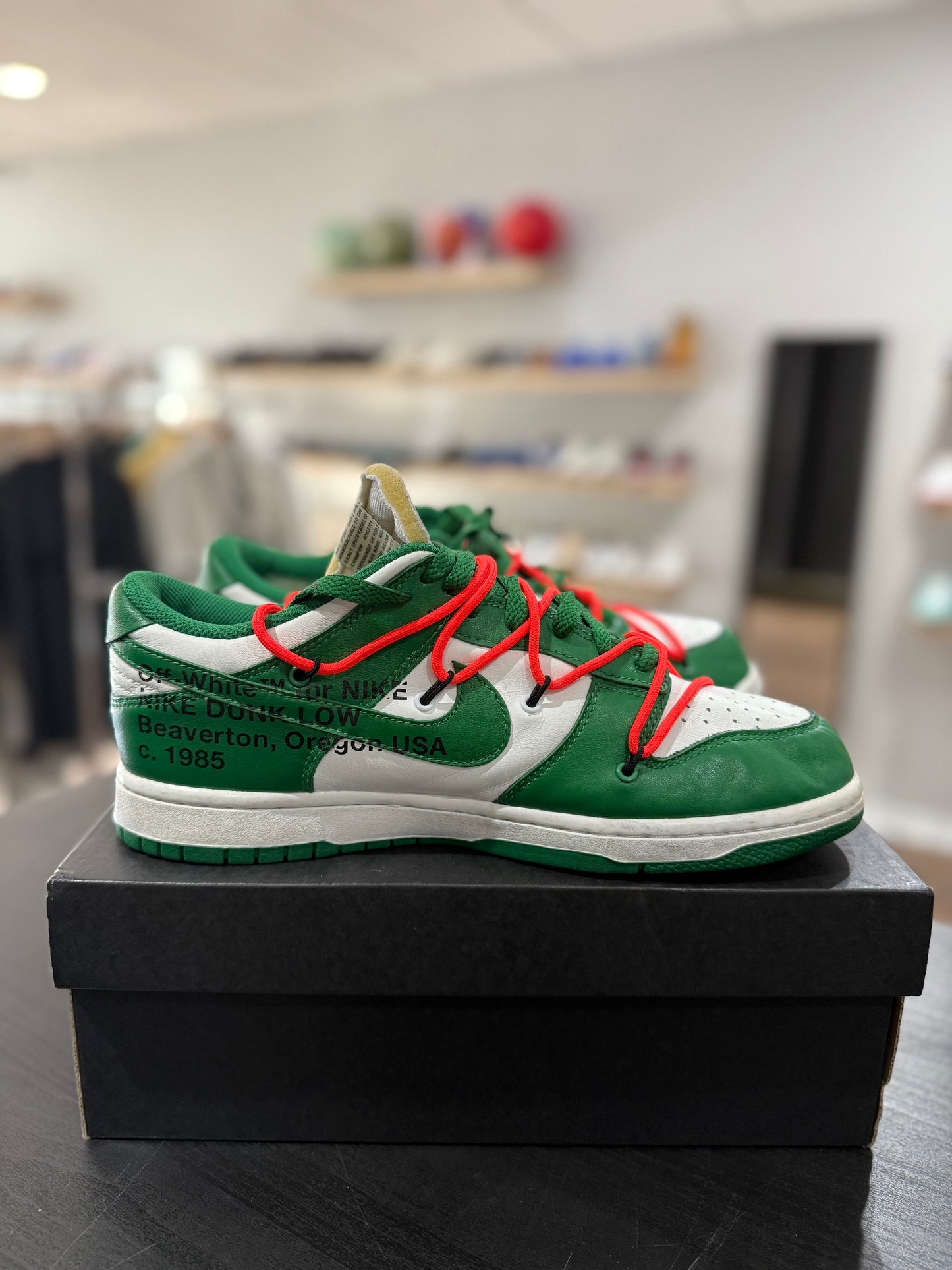 Dunk Low Off-White Pine Green