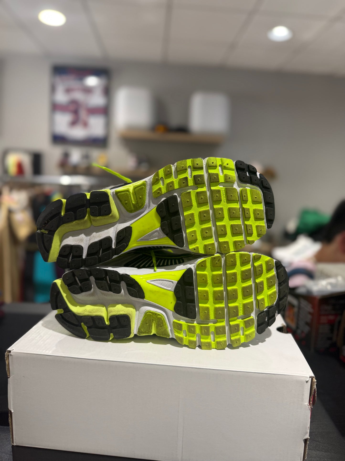 Vomero 5 Life Lime