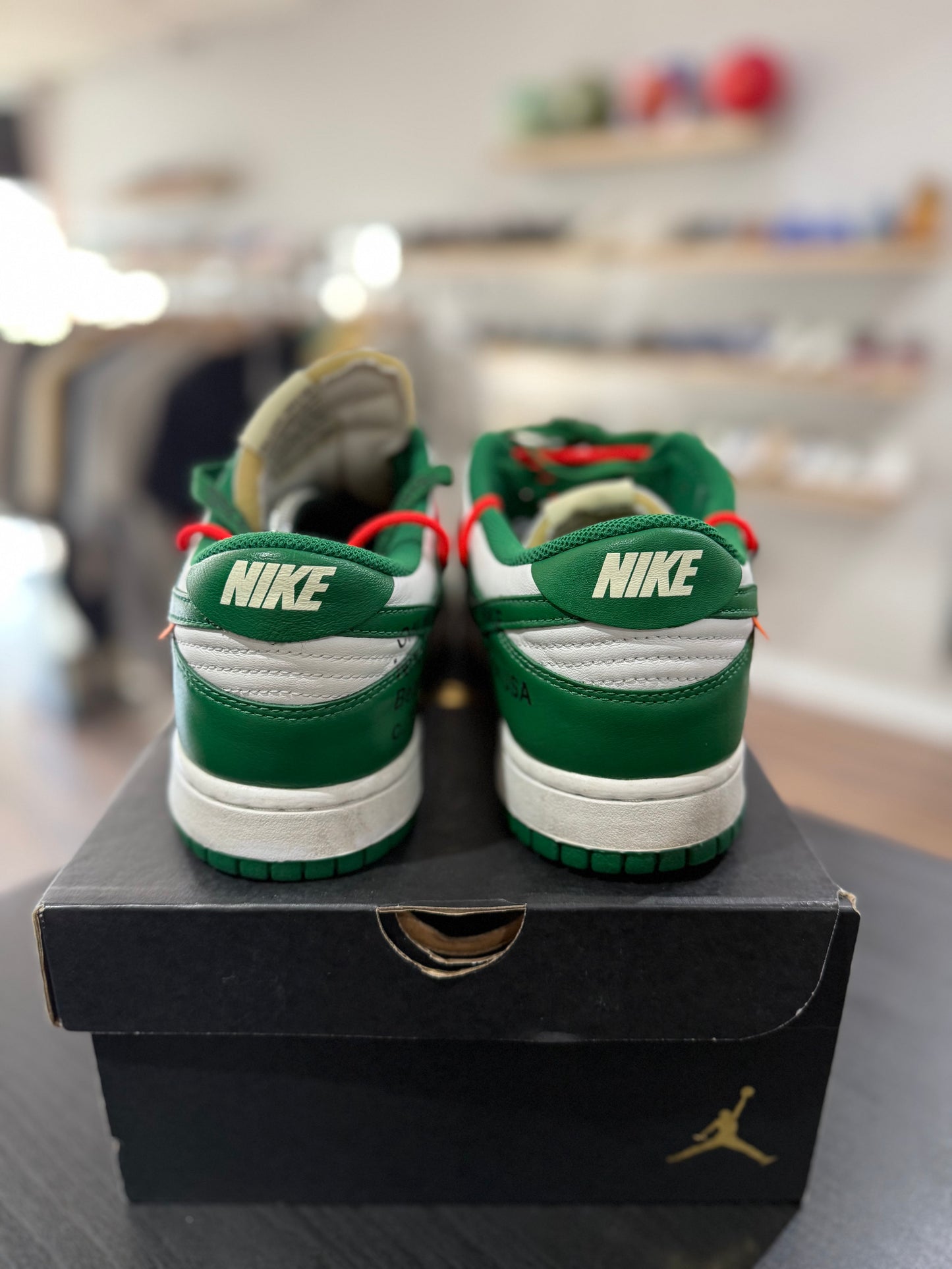 Dunk Low Off-White Pine Green