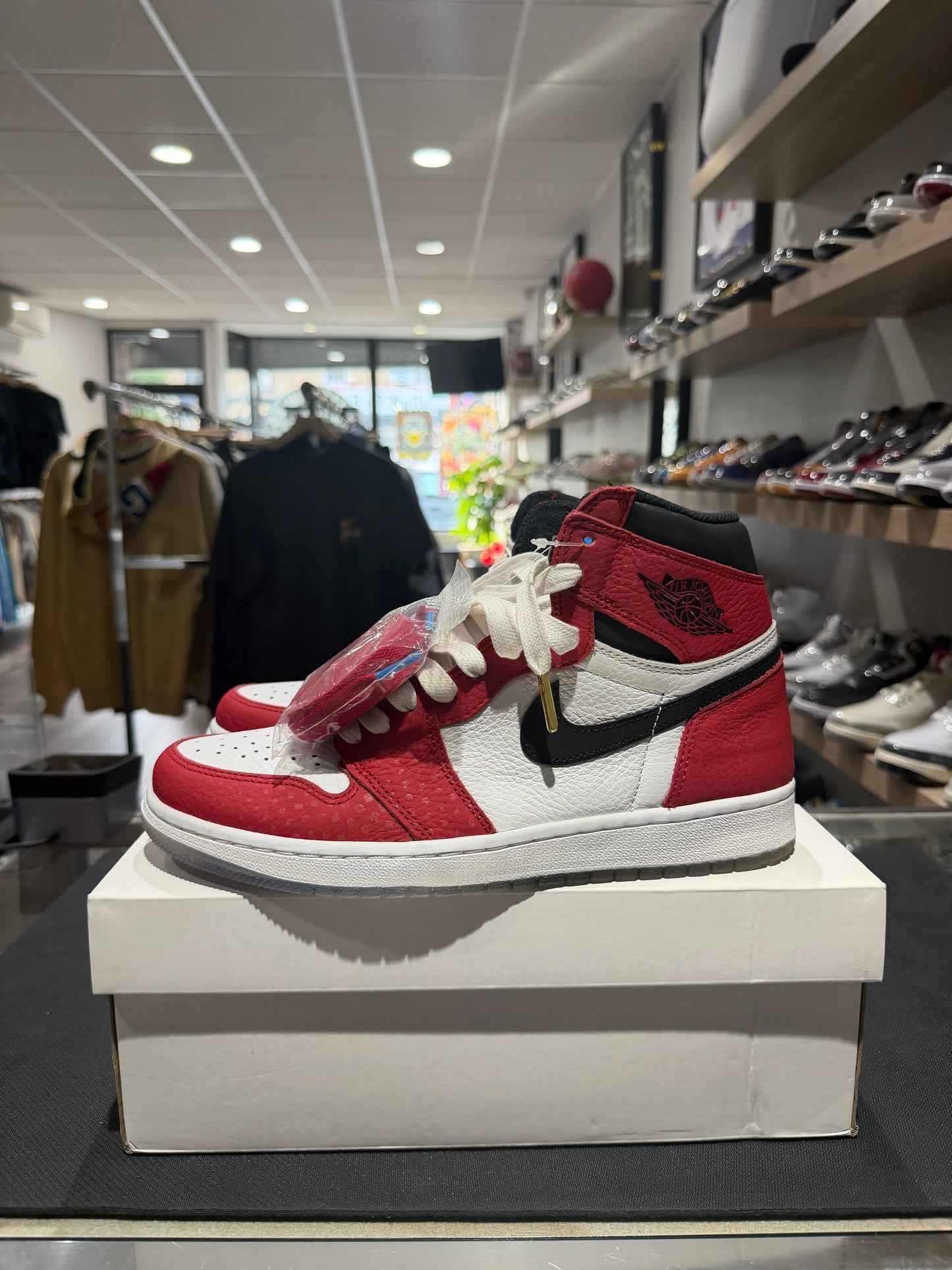 Jordan 1 “Spider Man”