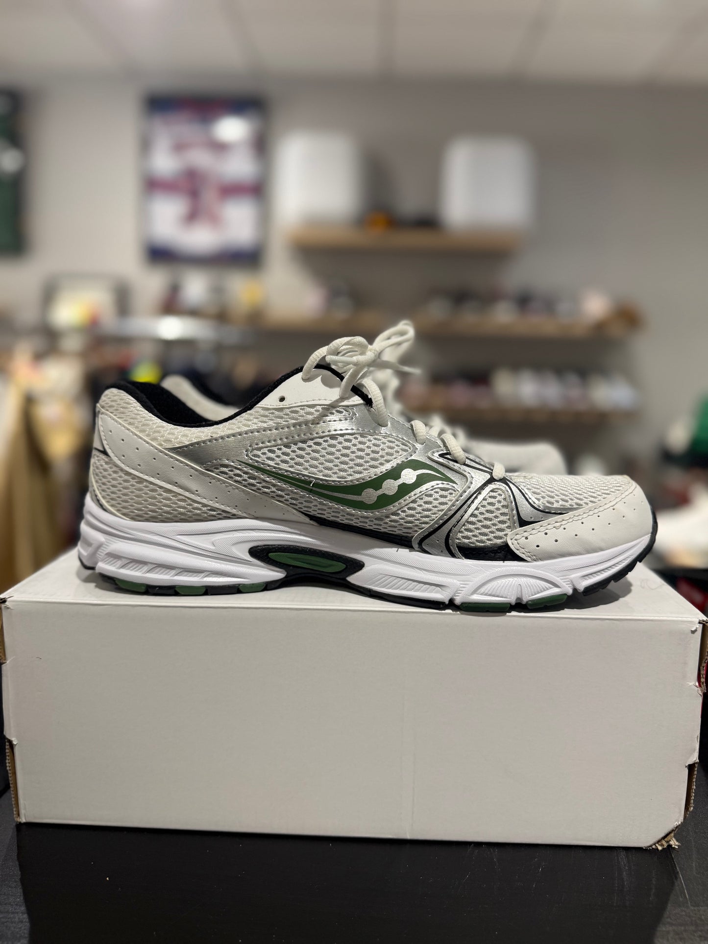 Saucony Ride Millennium White Green Black