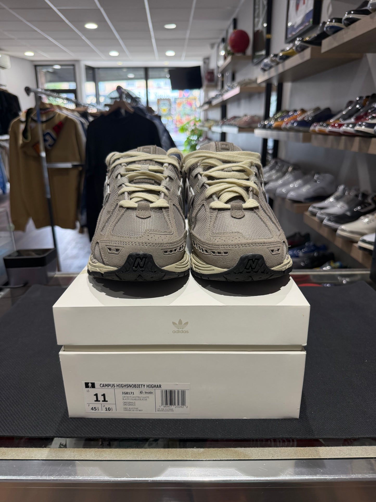 NB 1906R Beige Cream