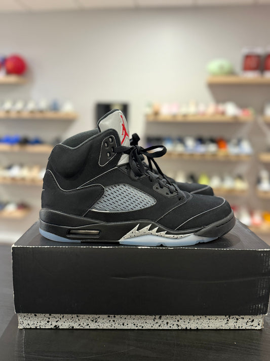 Jordan 5 Black Metallic Reimagined