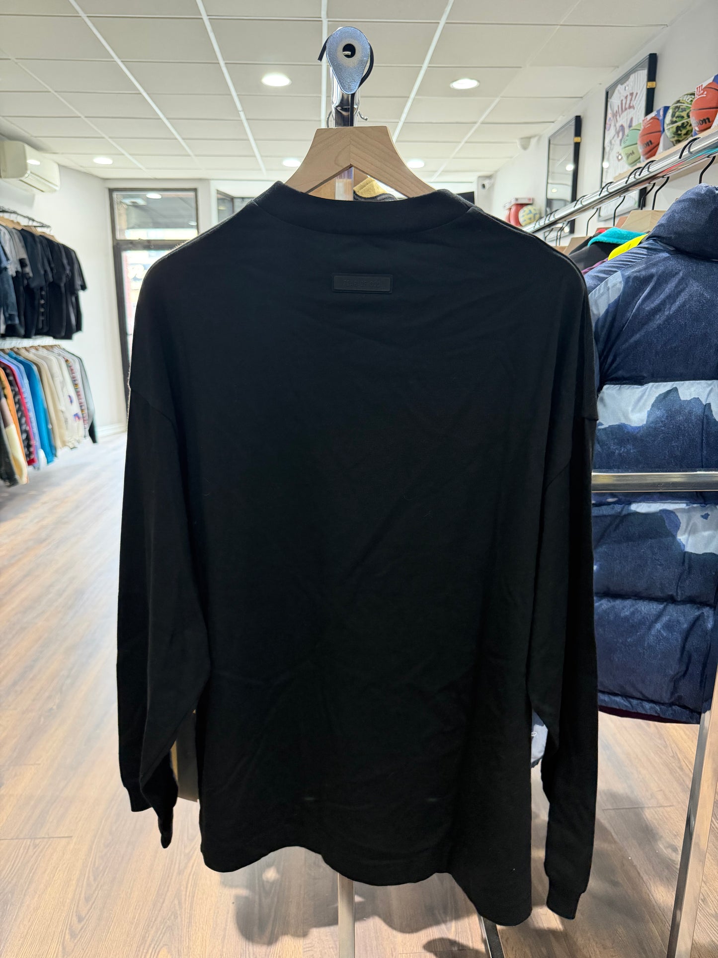Fear of God Essentials L/S Tee Black