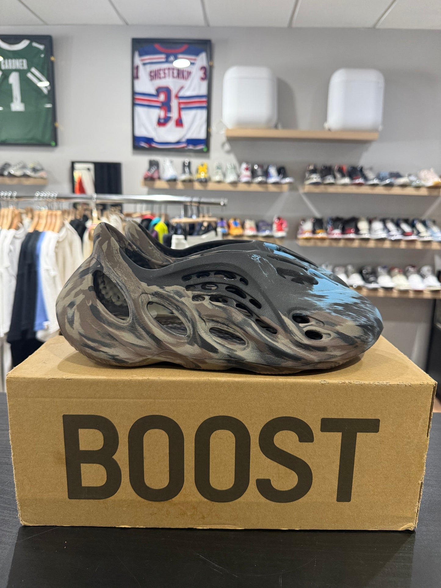 Yeezy Foam RNNR MX Cinder