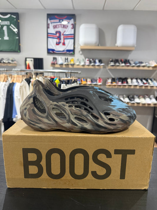 Yeezy Foam RNNR MX Cinder