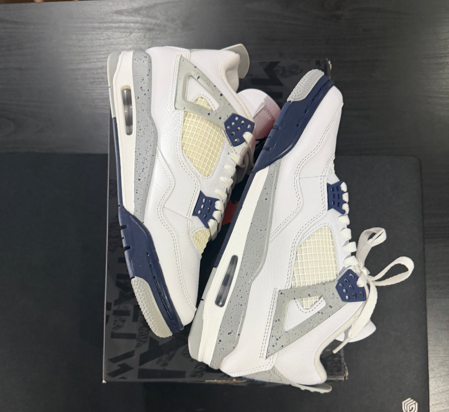 Jordan 4 Retro Midnight Navy