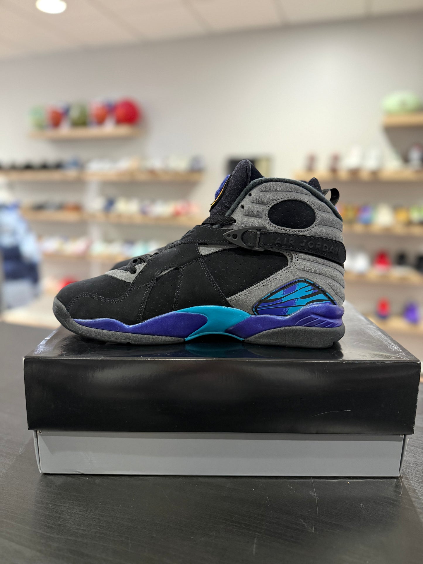 Jordan 8 Aqua