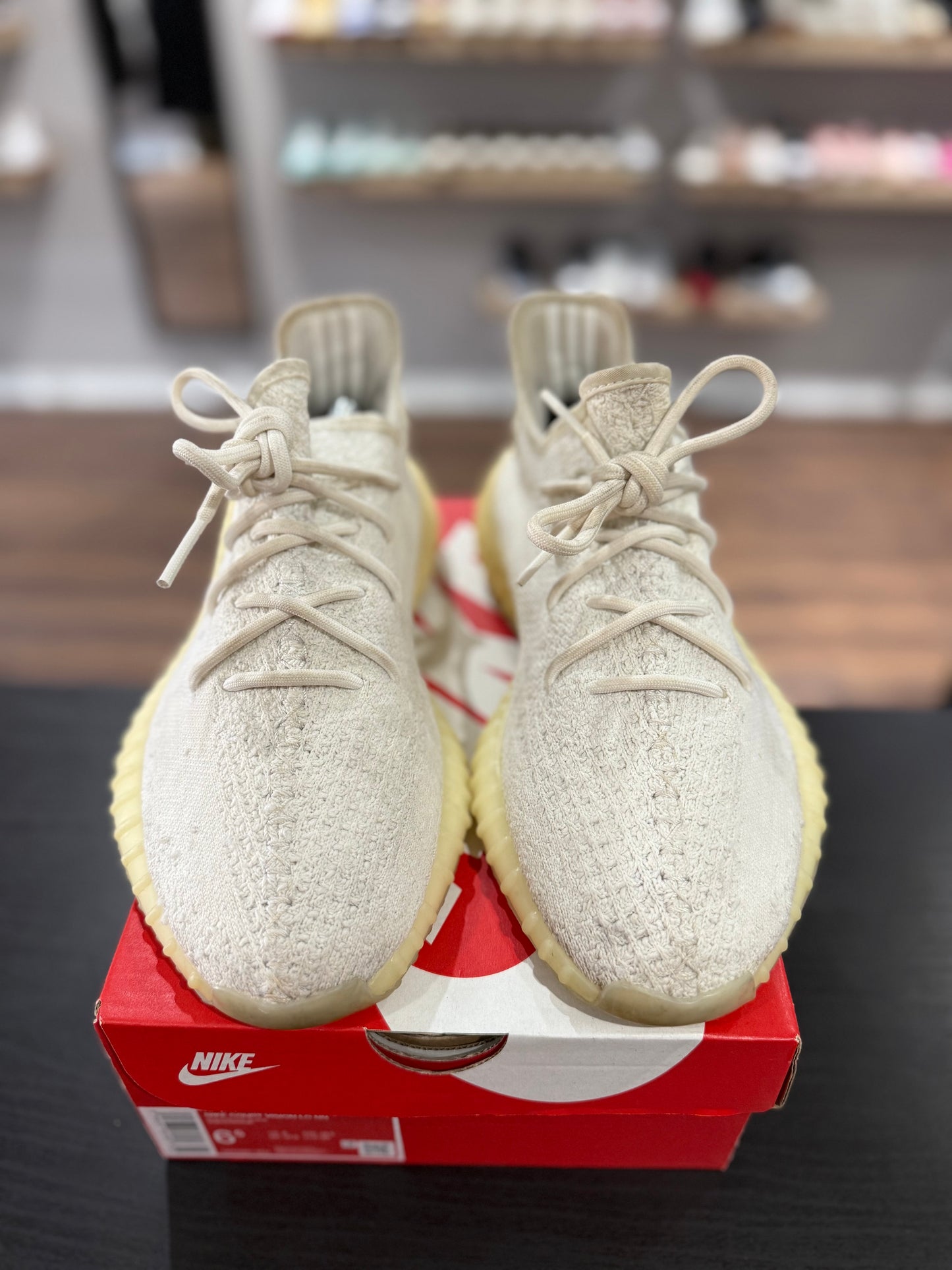 Cream Yeezy Boost 350 V2 (Used)