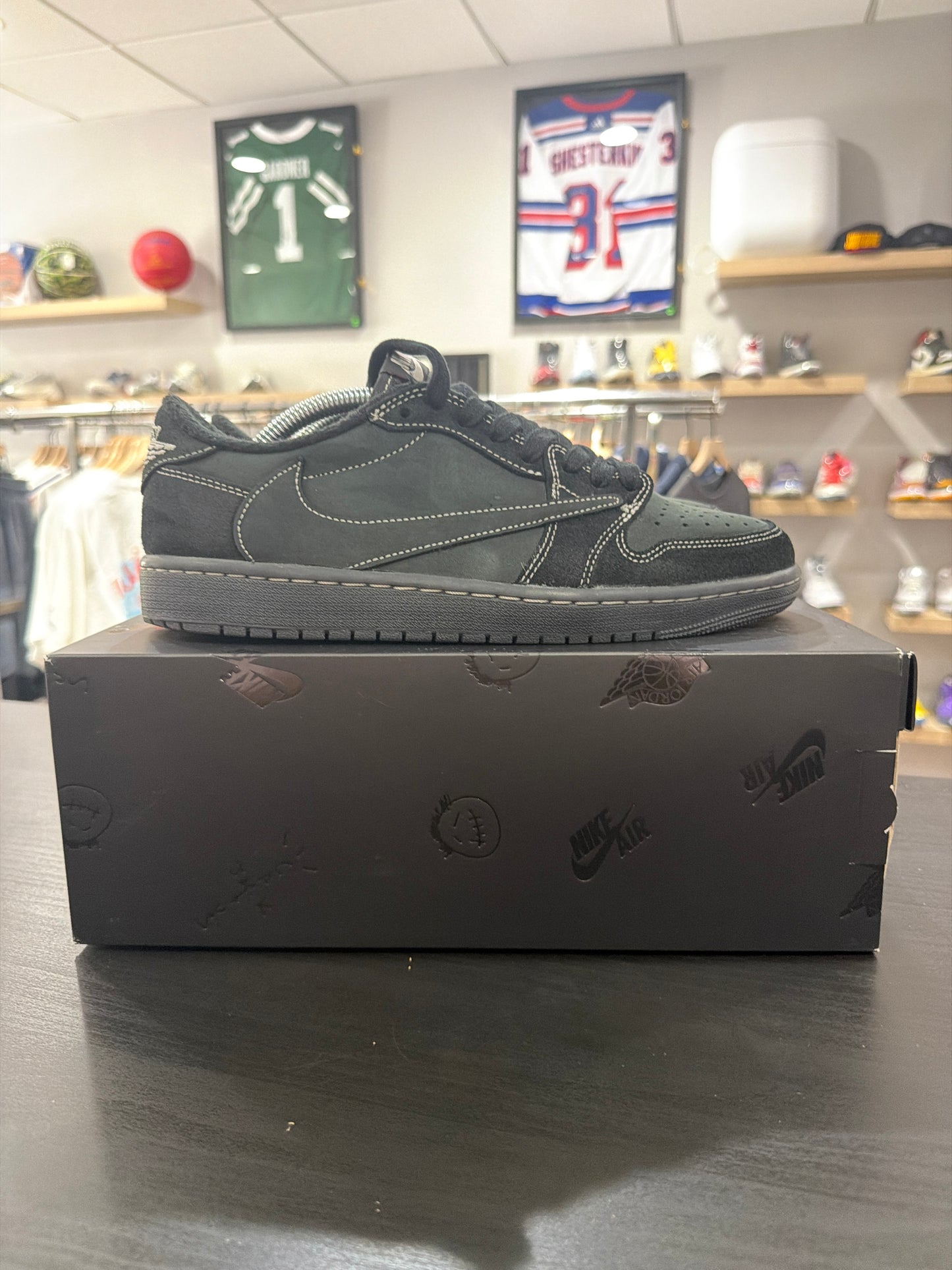 Jordan 1 Low Travis Scott Phantom