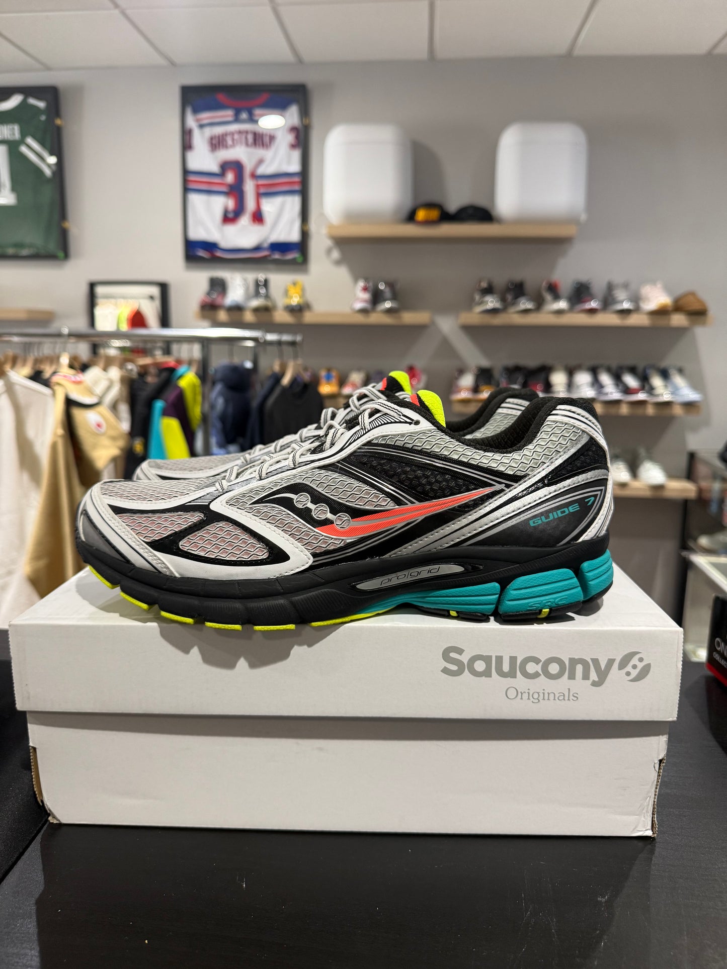 Saucony ProGuide 7 White / Teal