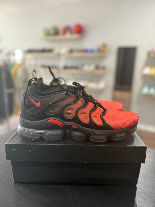 Air VaporMax Plus Darth Maul (Used)