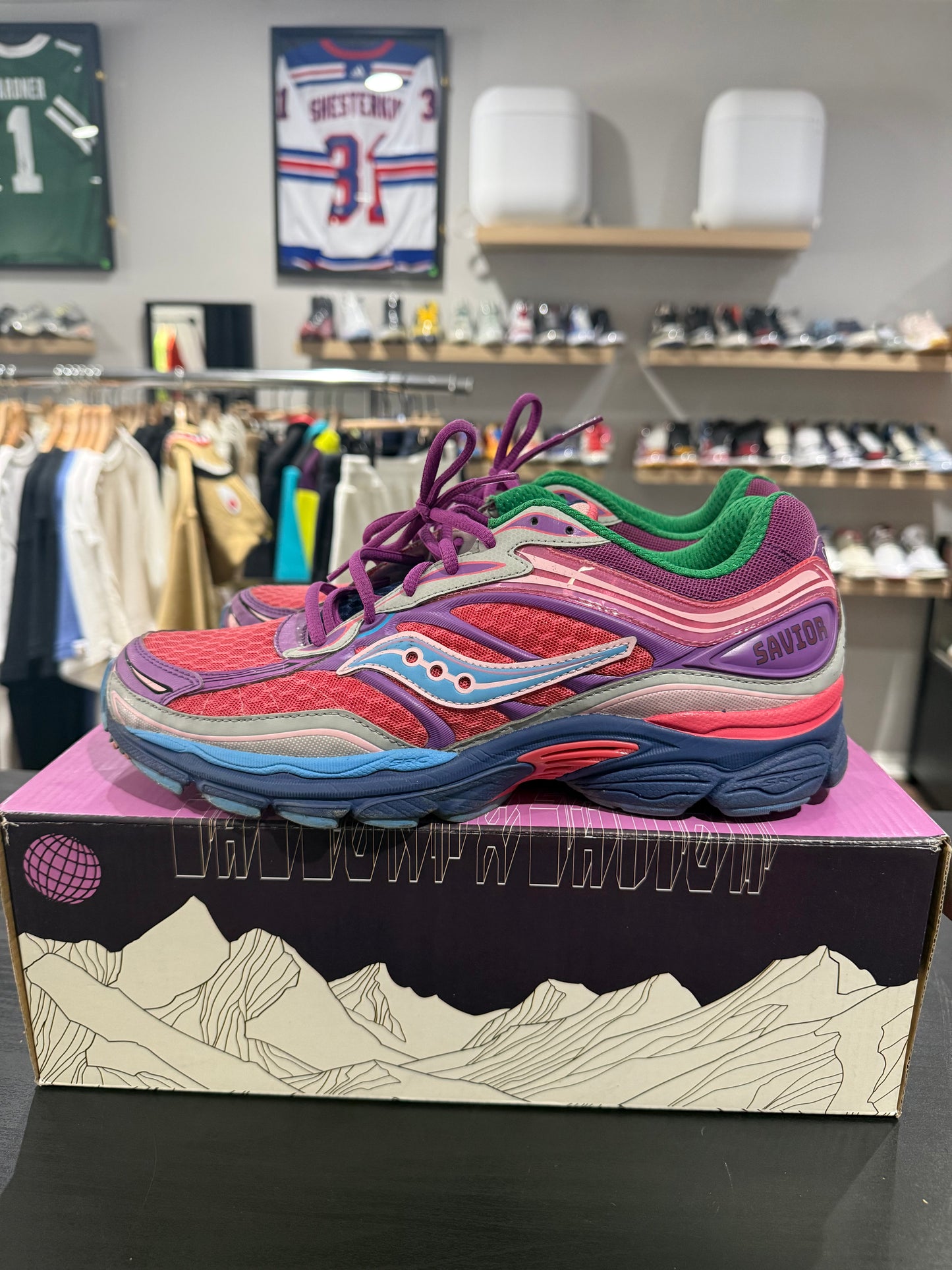 Jae Tips x Saucony ProGrid Omni 9 To Do List Pink