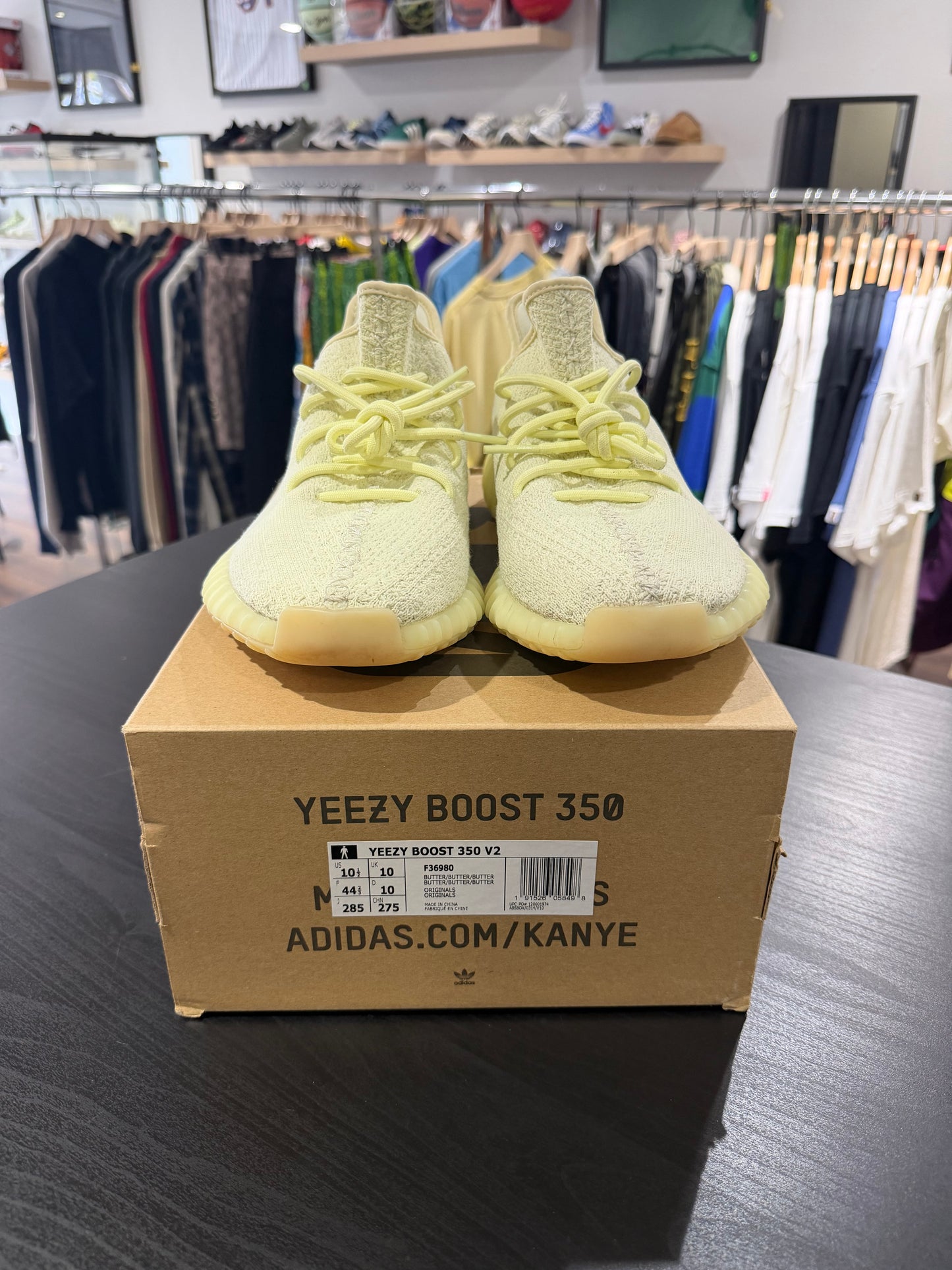Yeezy 350 v2 Butter