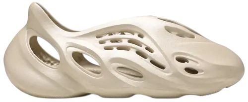 Sand Yeezy Foam RNNR