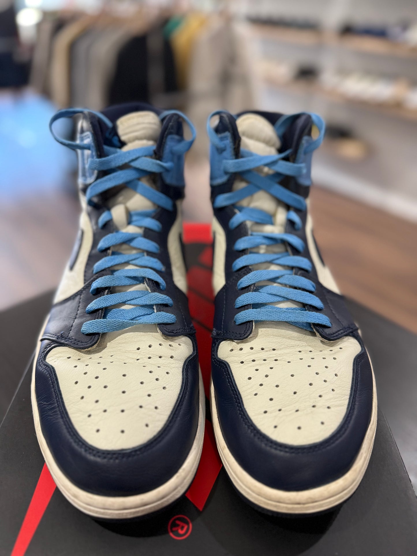 Obsidian Jordan 1 High (Used)