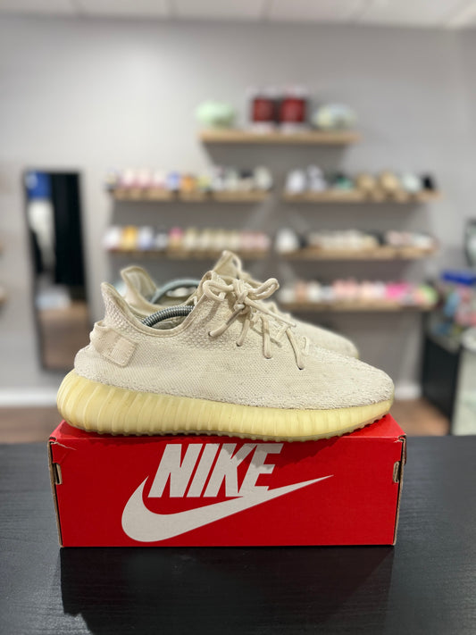 Cream Yeezy Boost 350 V2 (Used)
