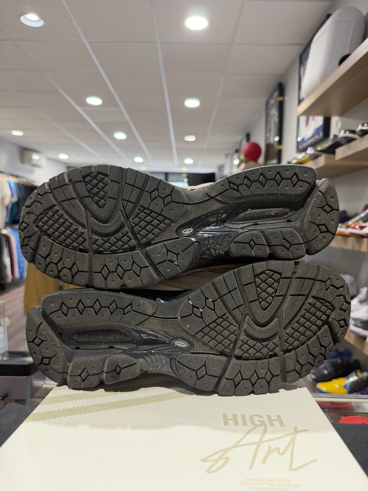 NB 2002R Driftwood Rich Earth