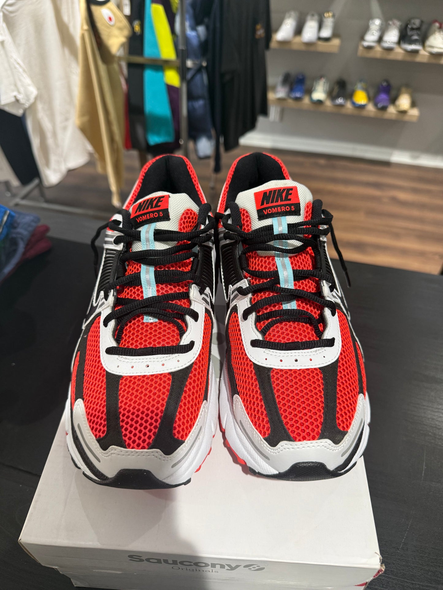 Vomero 5 Bright Crimson