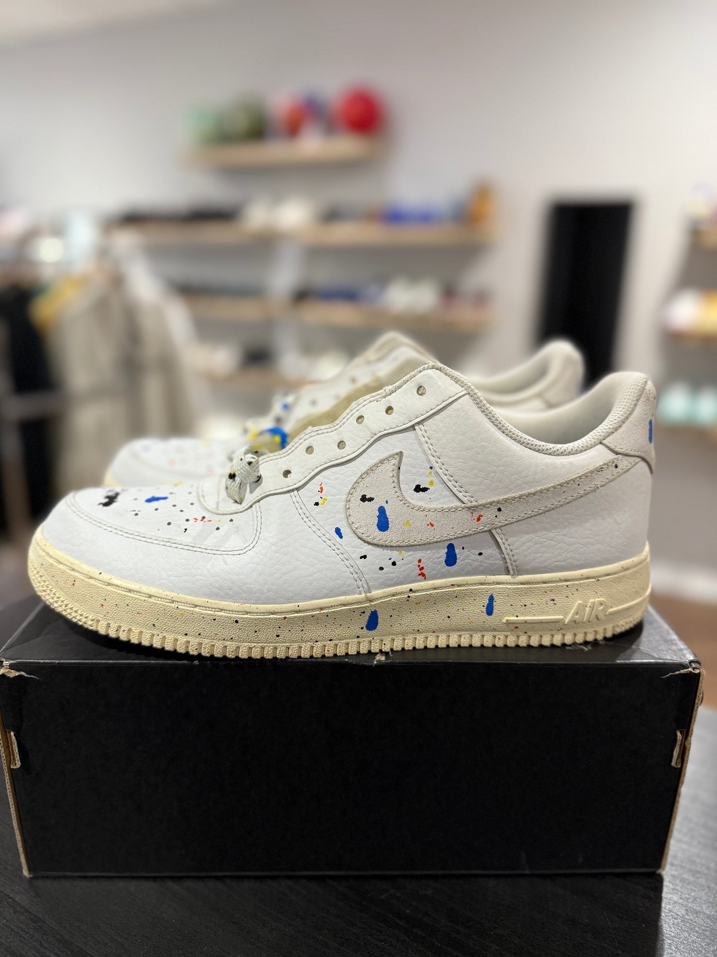 White Paint Splatter Air Force 1 Low (Used)