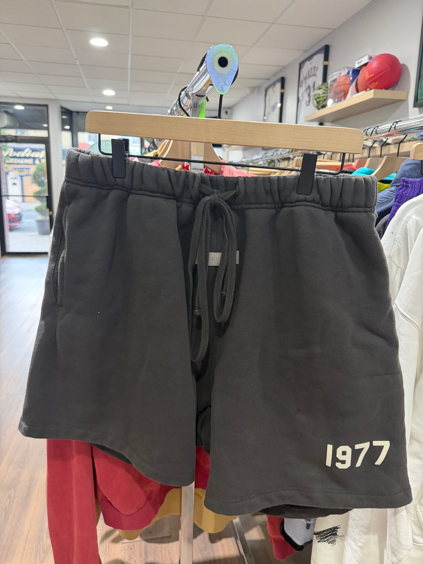 Essentials 1977 Shorts Iron