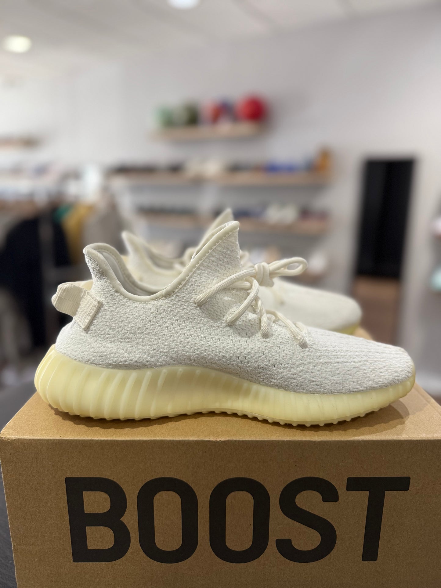 Cream Yeezy Boost 350 V2 (Used)