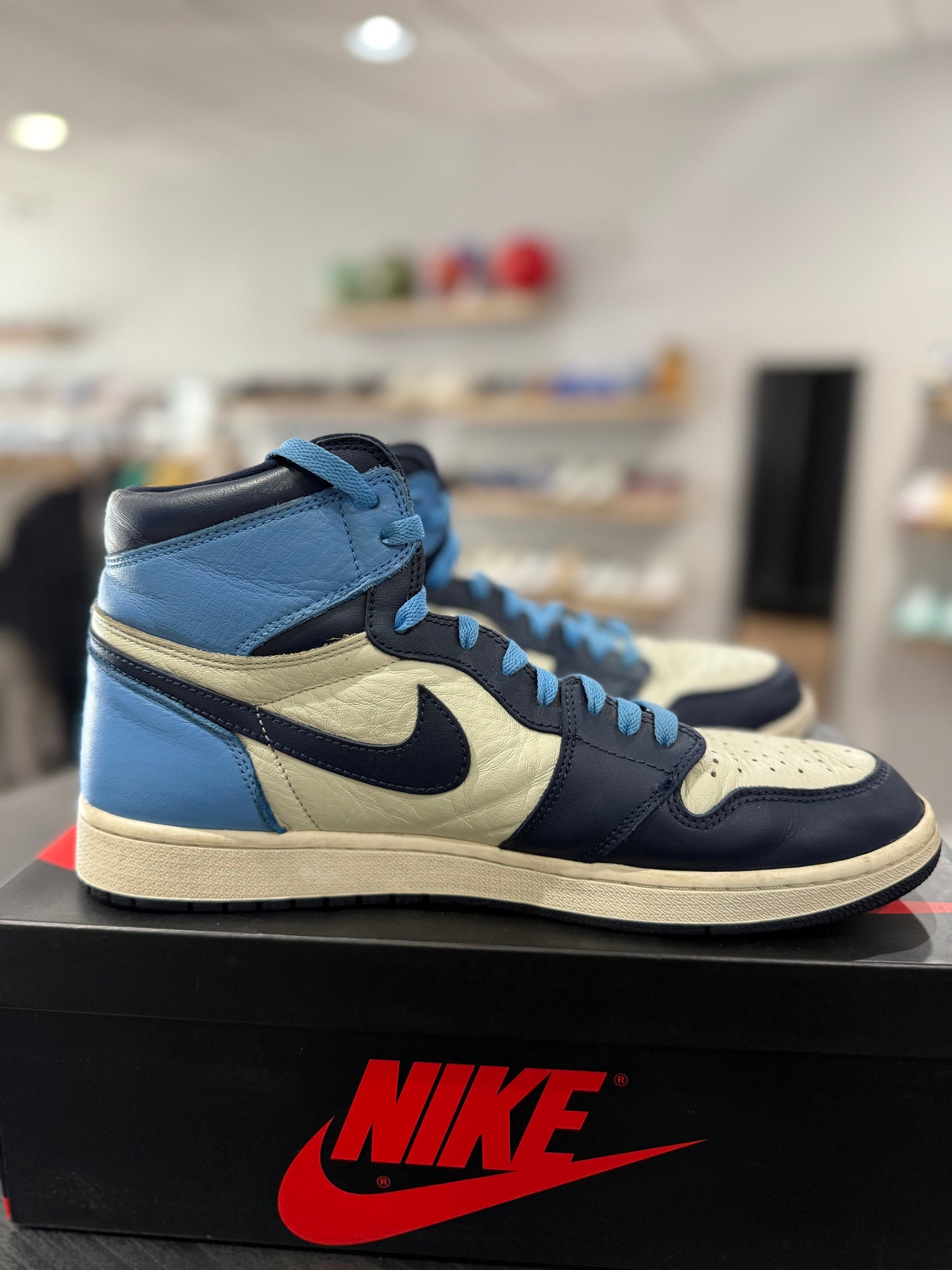 Obsidian Jordan 1 High (Used)