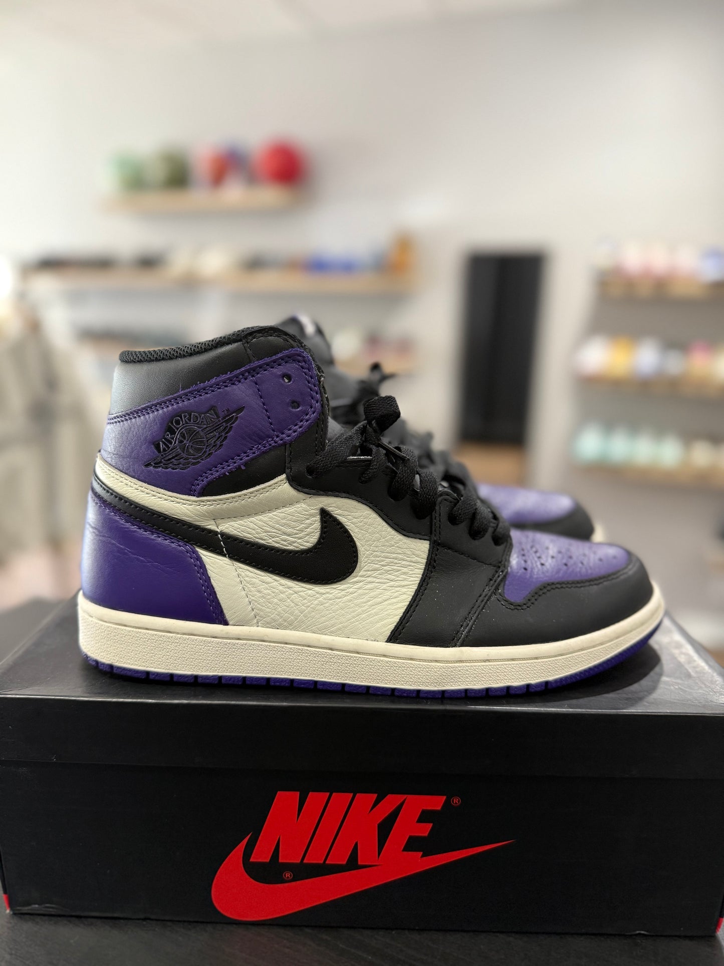 Court Purple Jordan 1 High (Used)