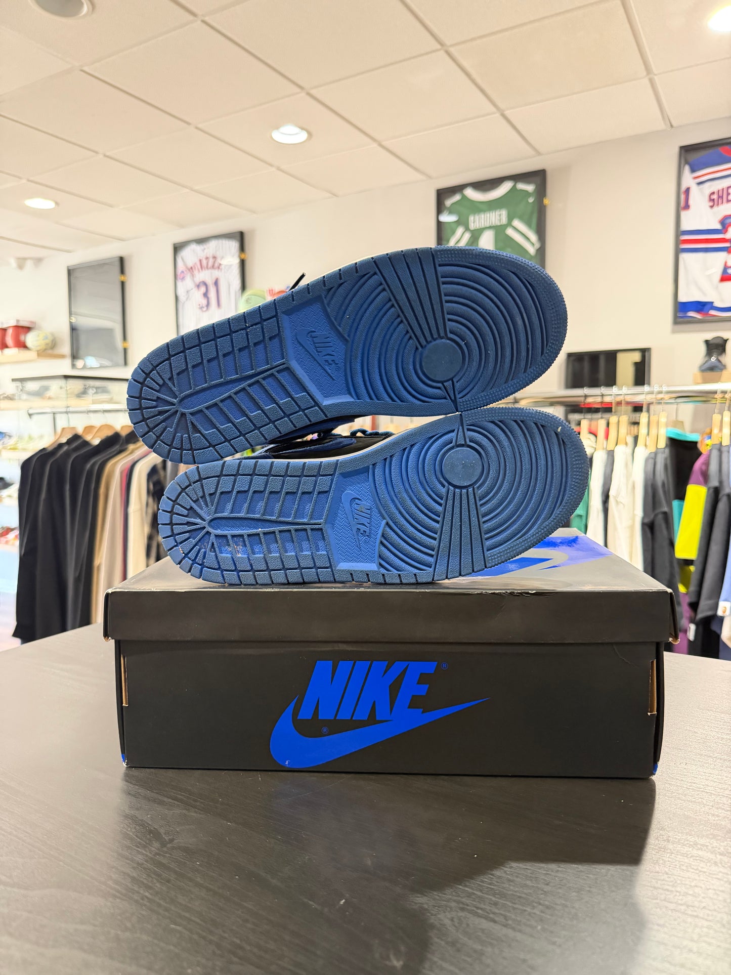 Jordan 1 High 'Royal Reimagined'