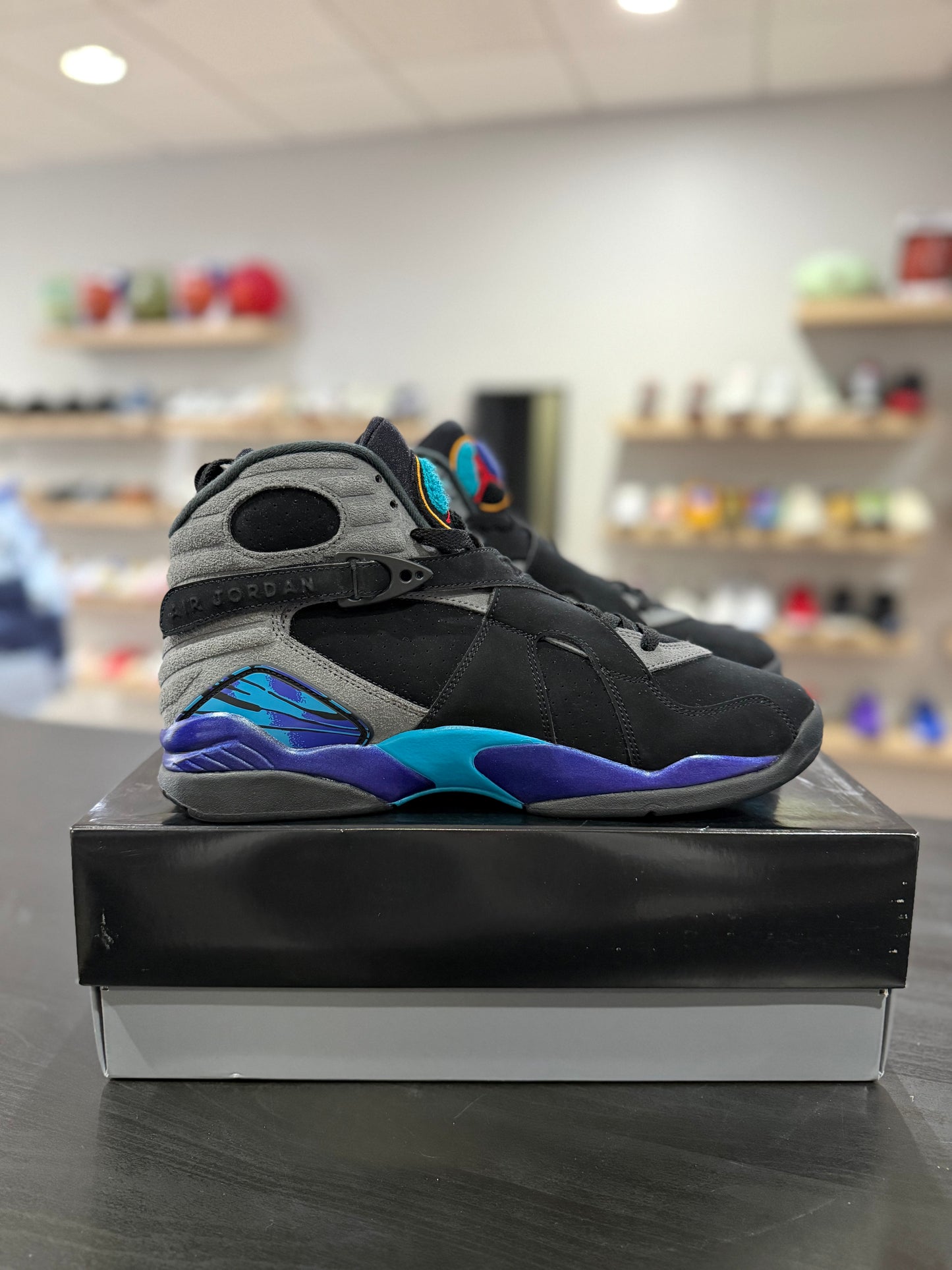 Jordan 8 Aqua