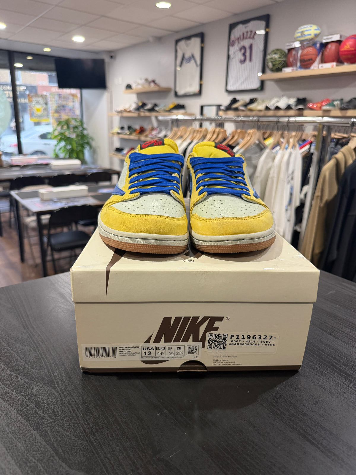 Travis Scott Jordan 1 Canary Yellow