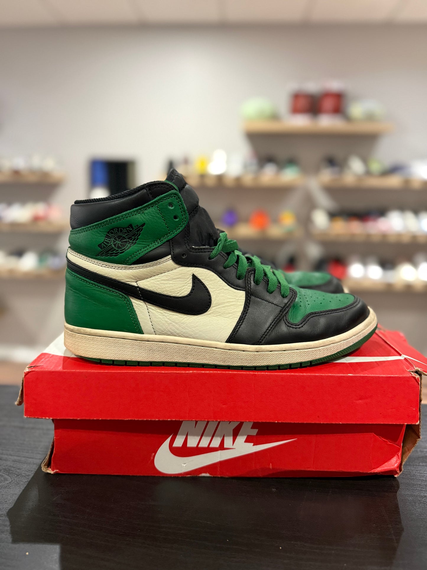 Pine Green Jordan 1 Retro High