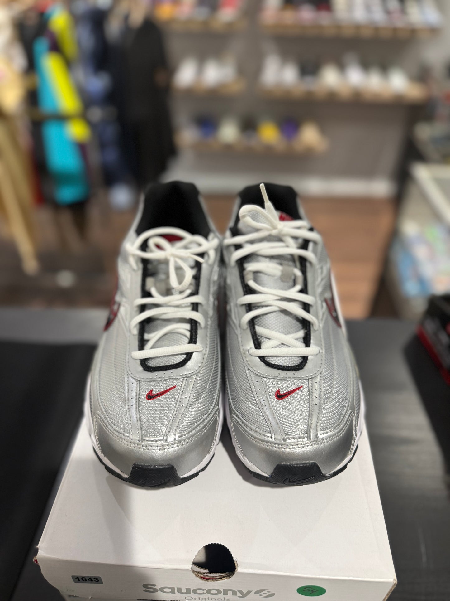 Initiator Metallic Silver Red