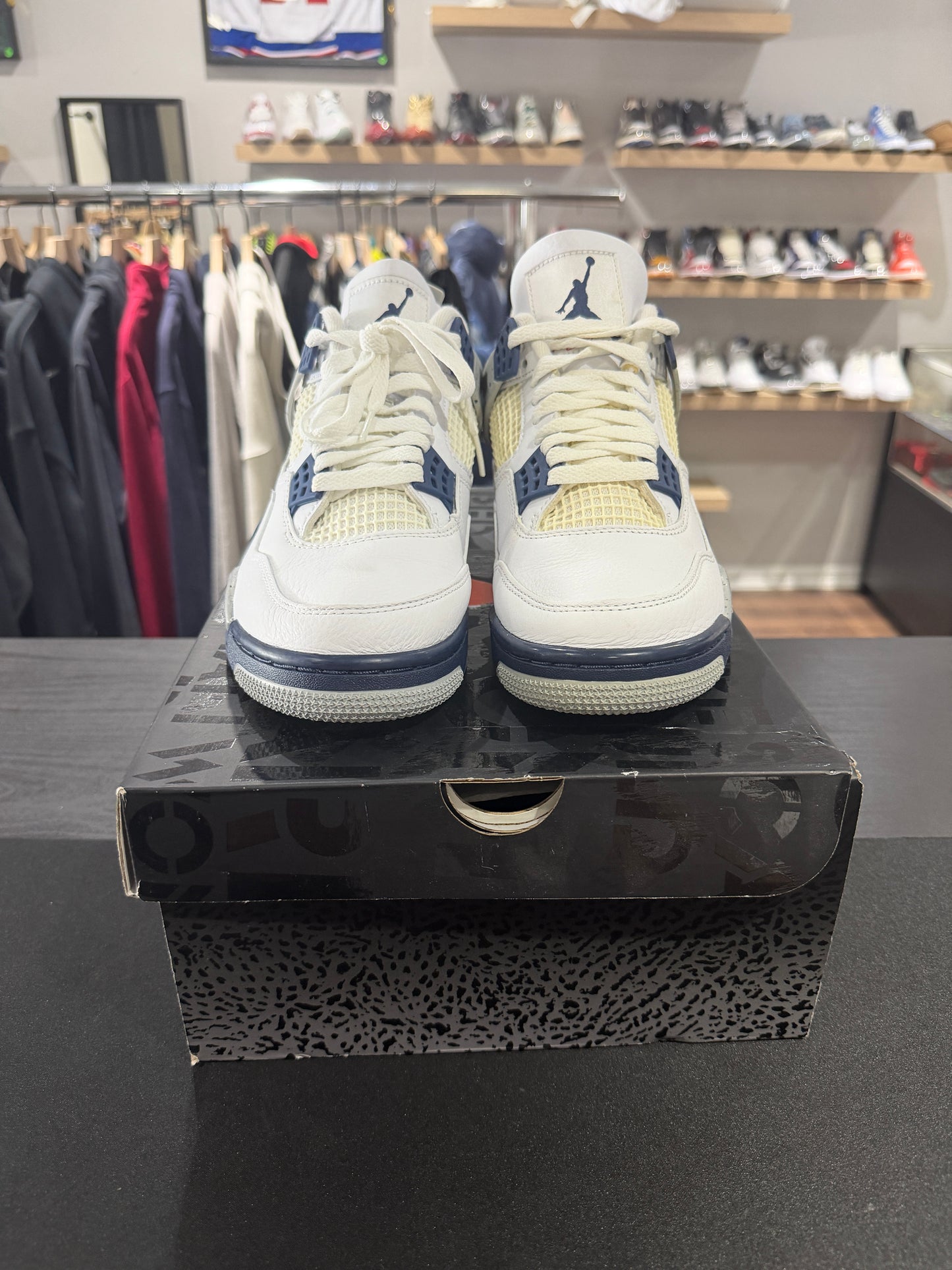 Jordan 4 Retro Midnight Navy