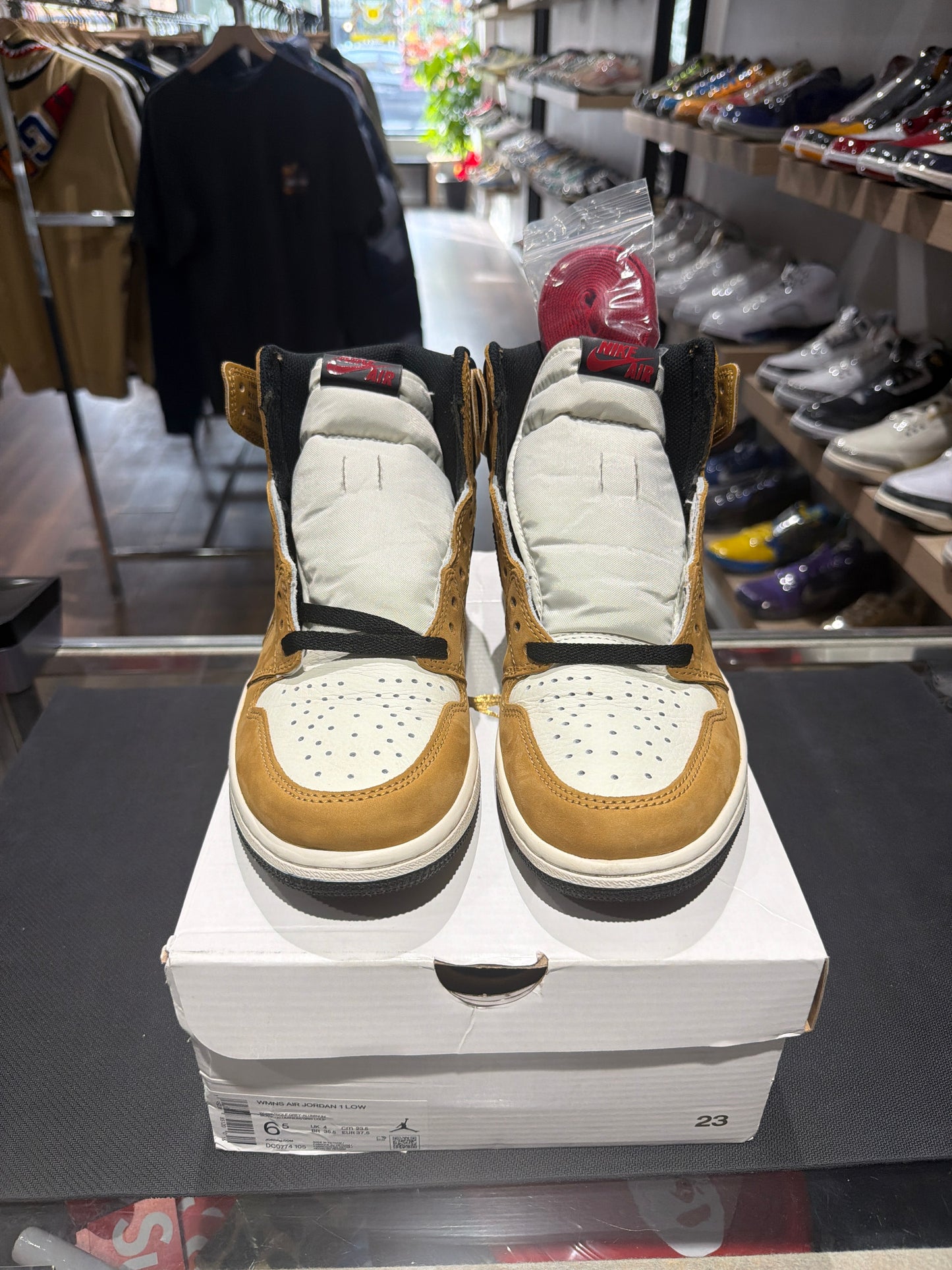 Jordan 1 “Rookie of the Year”