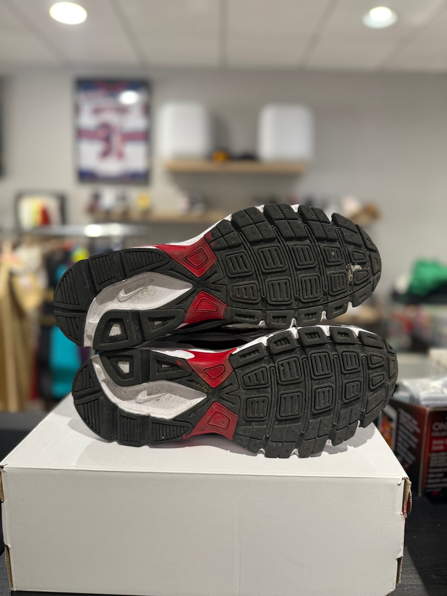 Initiator Metallic Silver Red