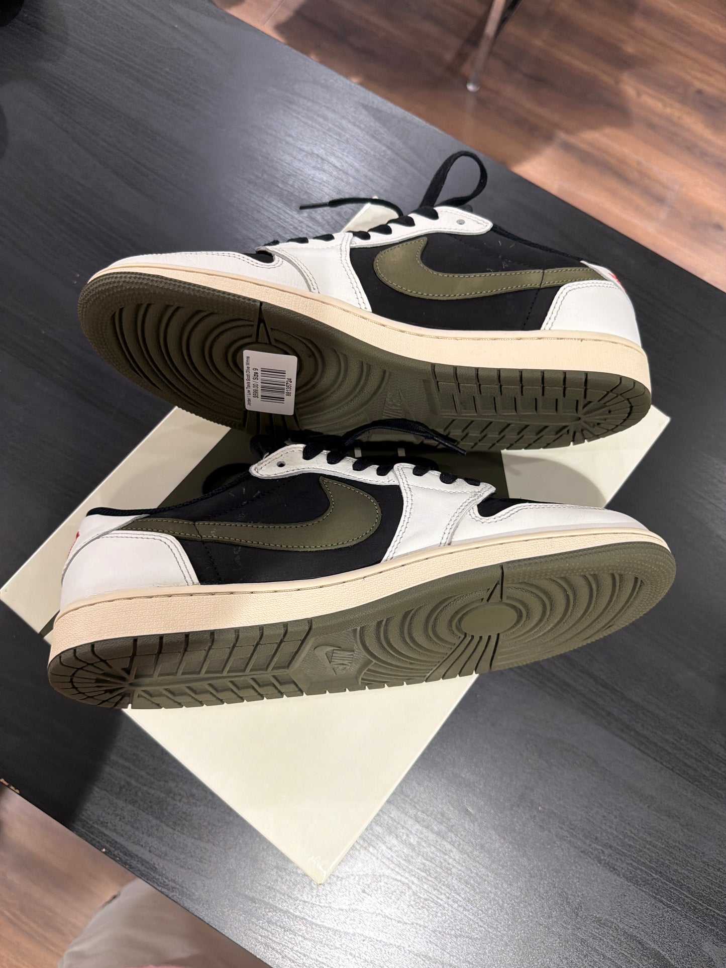Jordan 1 Low Travis Scott Olive WMNS