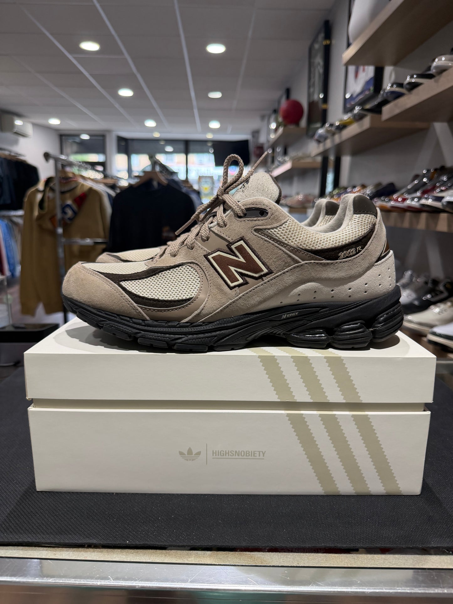 NB 2002R Driftwood Rich Earth